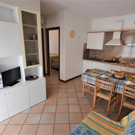 Mediterraneo-15 By Interhome * Rosapineta
